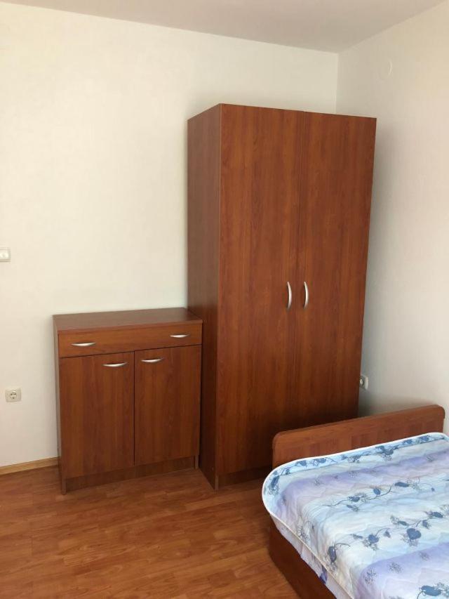 Lili מורטר מראה חיצוני תמונה